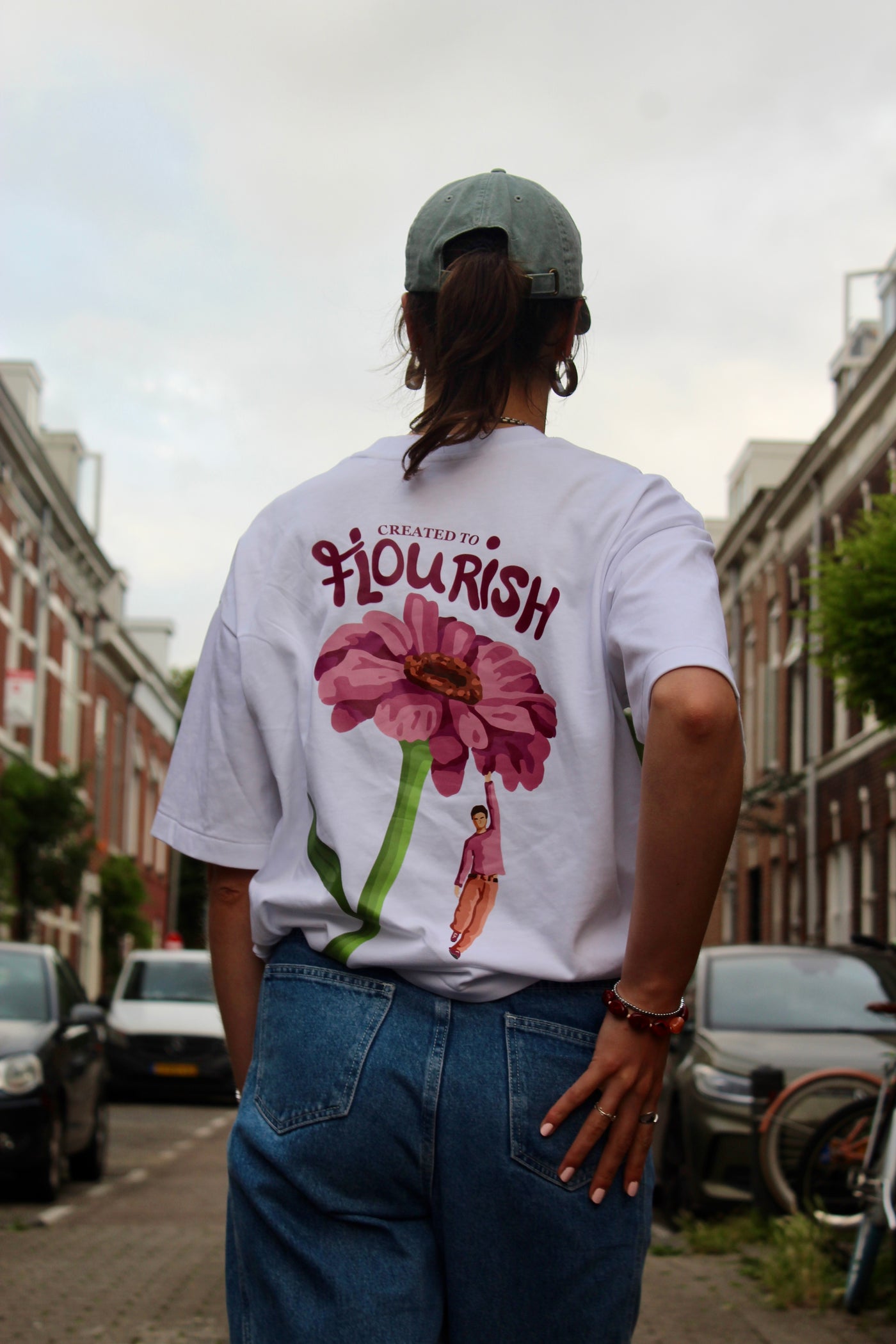 FLOURISH - T-SHIRT